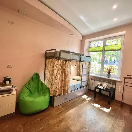Hostel Kust *
